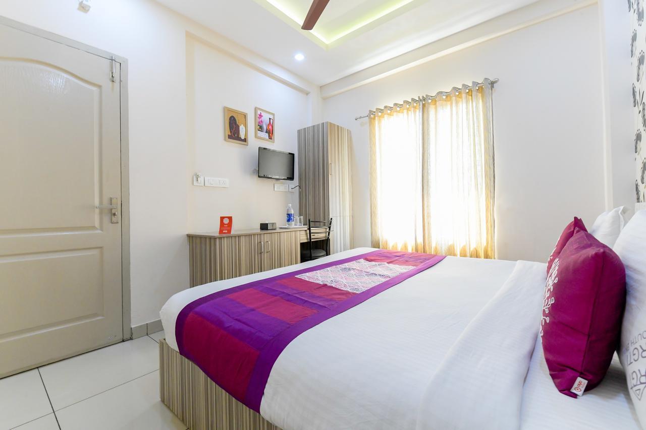 Oyo 7077 Reegate Inn Kochi Luaran gambar